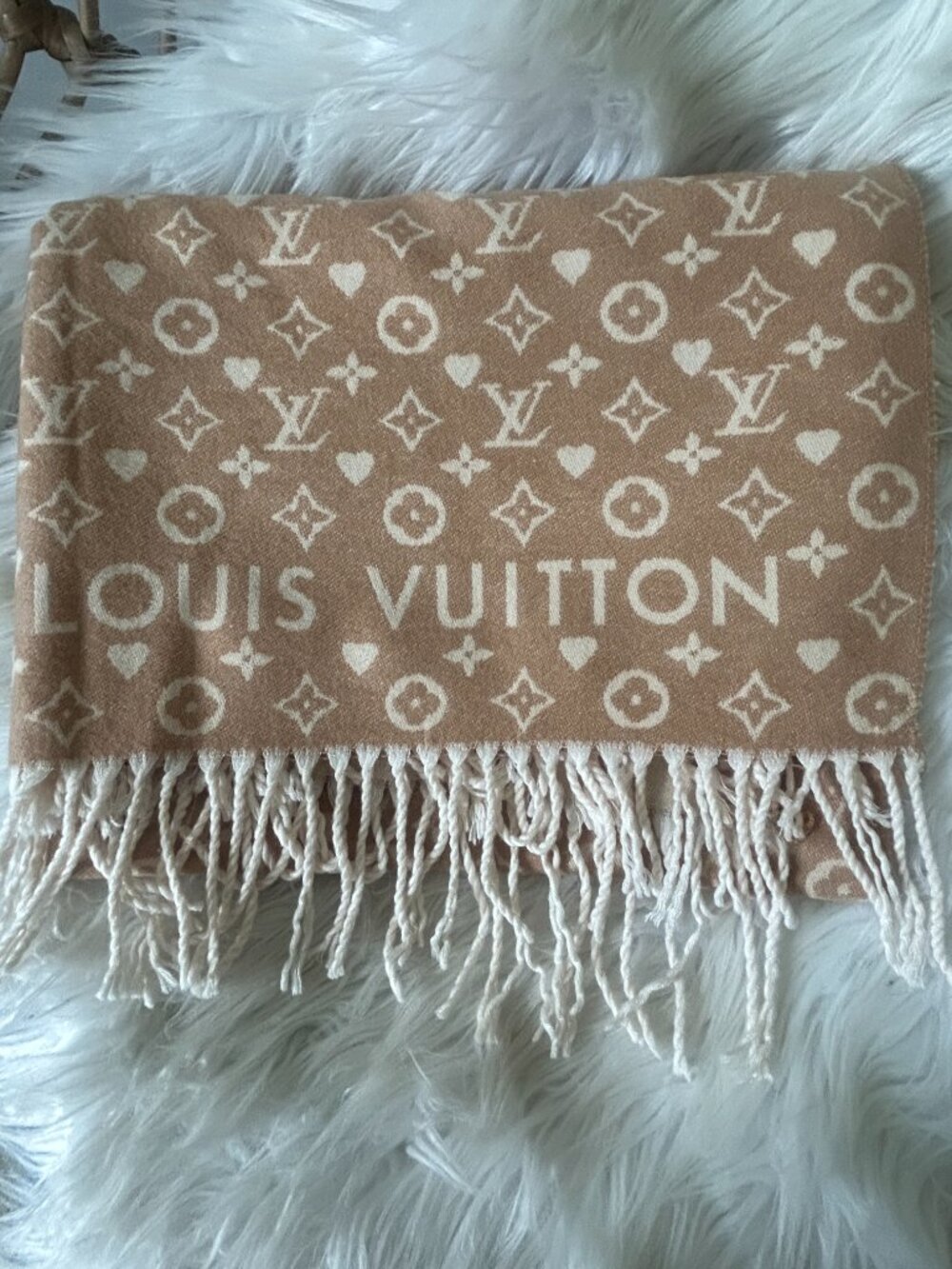 Louis Vuitton Game On Wrap Shawl Scarf
